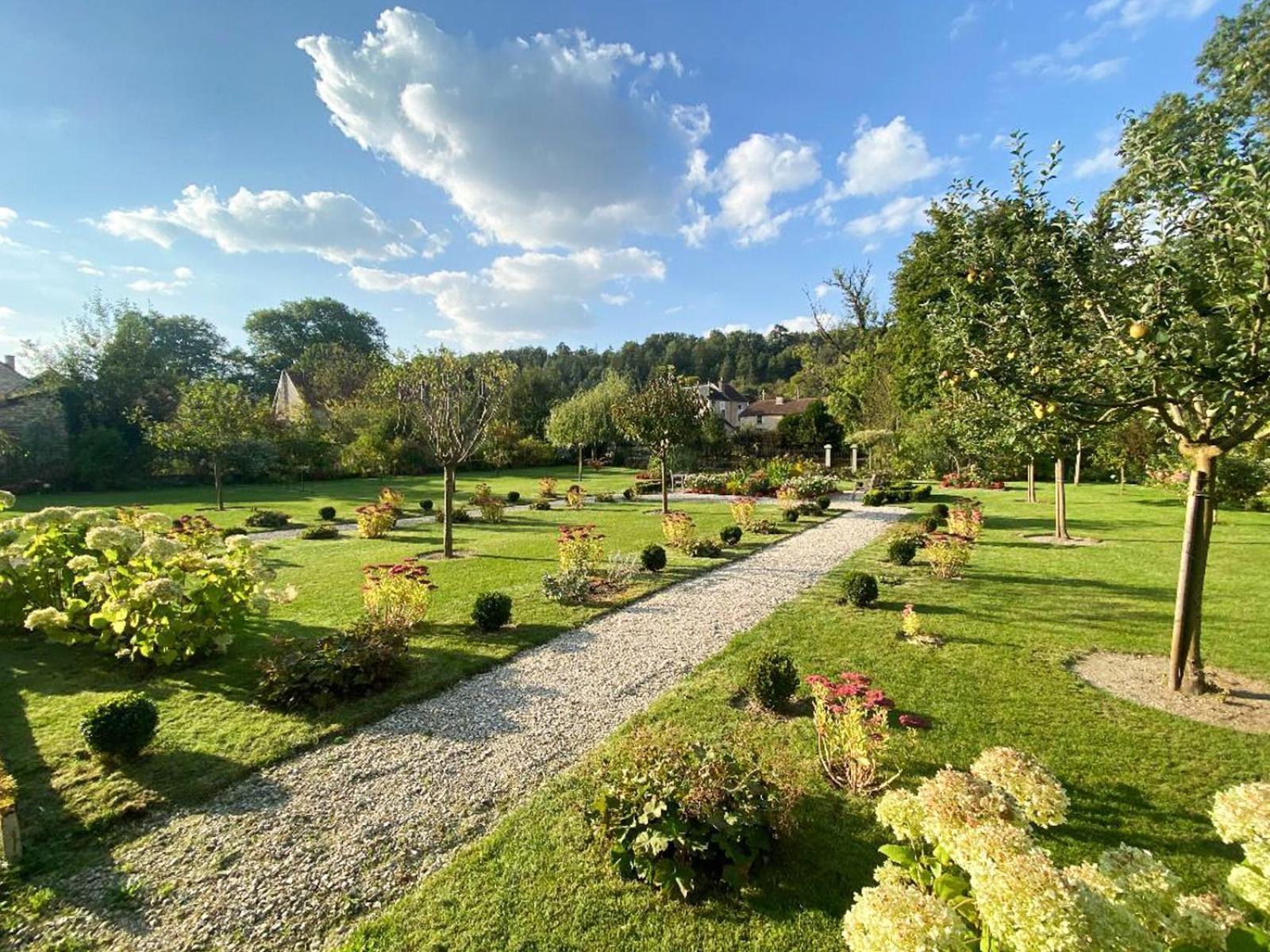 Domaine Hotel De France Cunfin 外观 照片