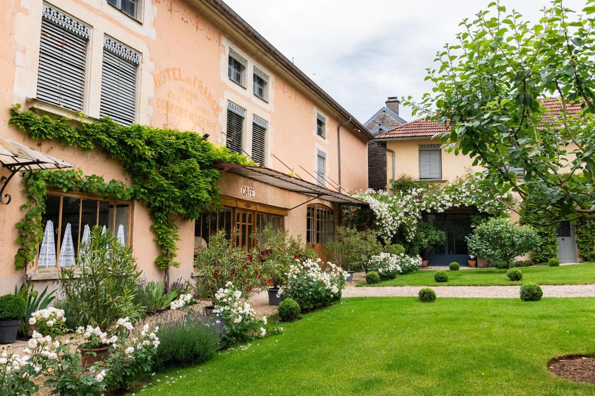 Domaine Hotel De France Cunfin 外观 照片